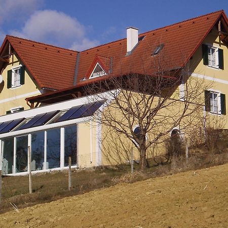 Gaestehaus Haagen Bad Waltersdorf Buitenkant foto