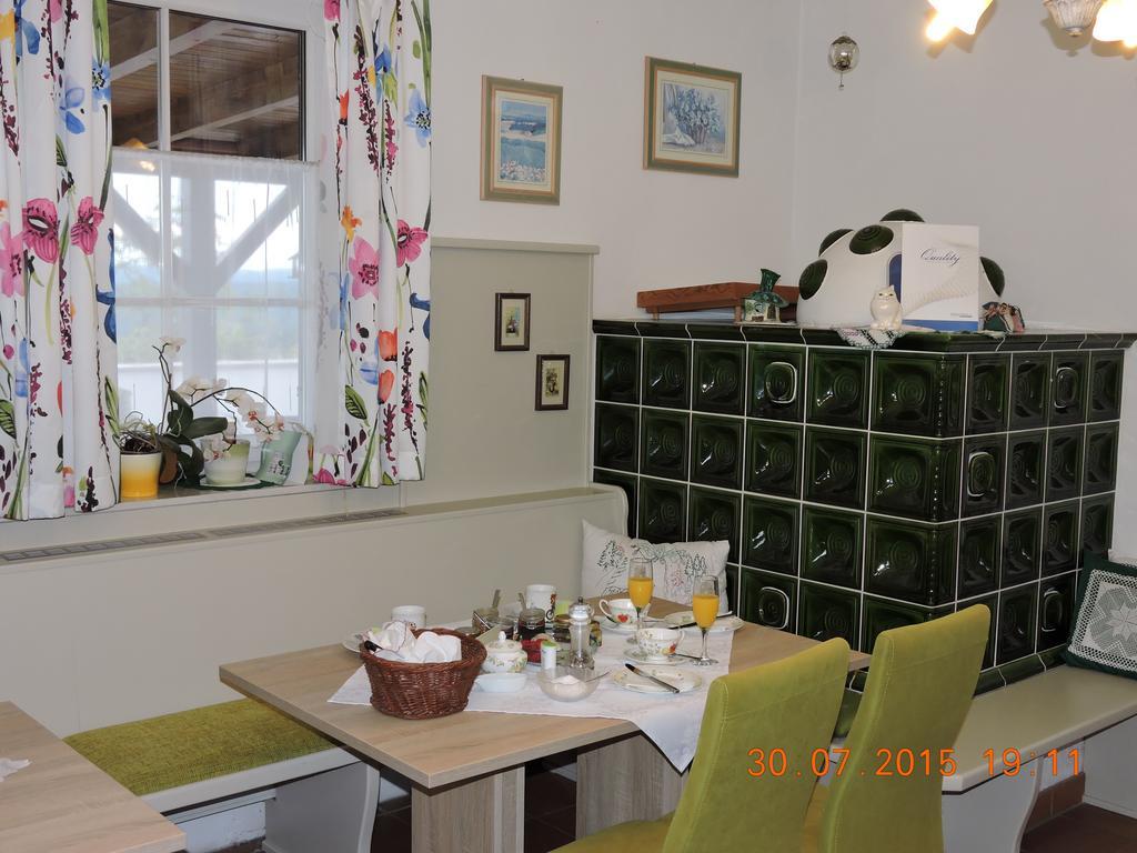 Gaestehaus Haagen Bad Waltersdorf Buitenkant foto