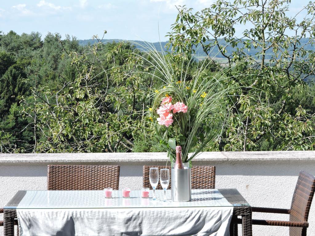 Gaestehaus Haagen Bad Waltersdorf Buitenkant foto